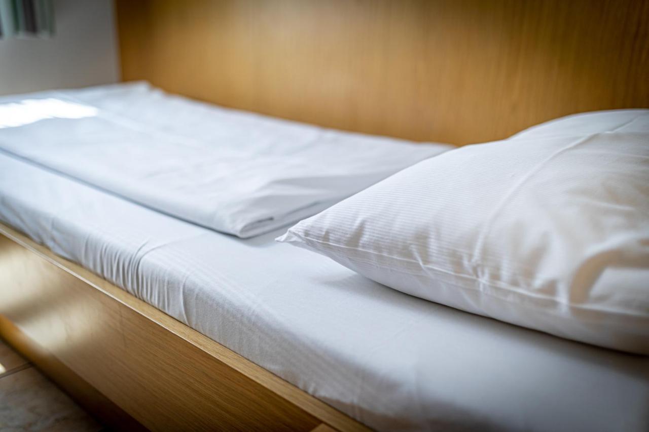 Hotel-Pension Fuenfhaus Viyana Dış mekan fotoğraf