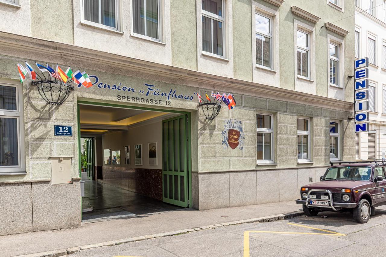 Hotel-Pension Fuenfhaus Viyana Dış mekan fotoğraf