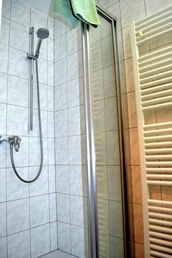 Hotel-Pension Fuenfhaus Viyana Dış mekan fotoğraf